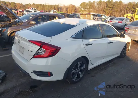 2017 Honda Civic Touring z USA, uszkodzony, nr VIN 2HGFC1F93HH648647